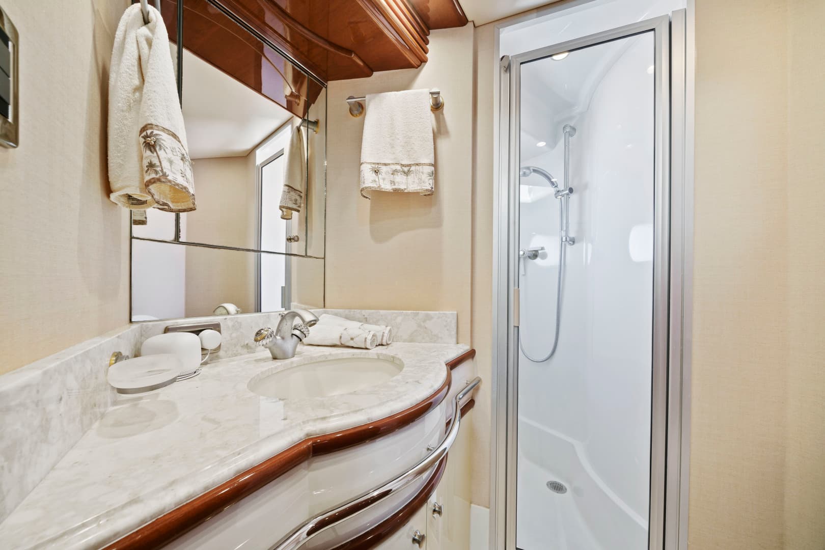 2006 Marquis 65 Pilothouse