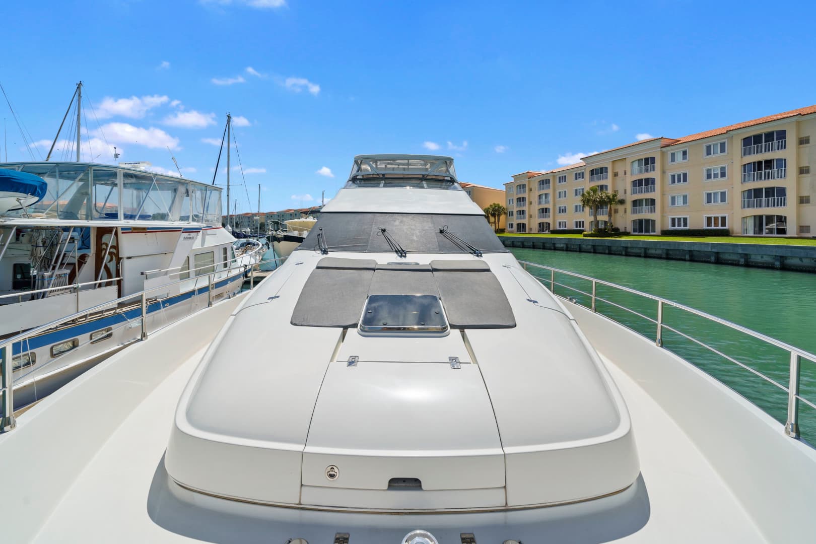2006 Marquis 65 Pilothouse