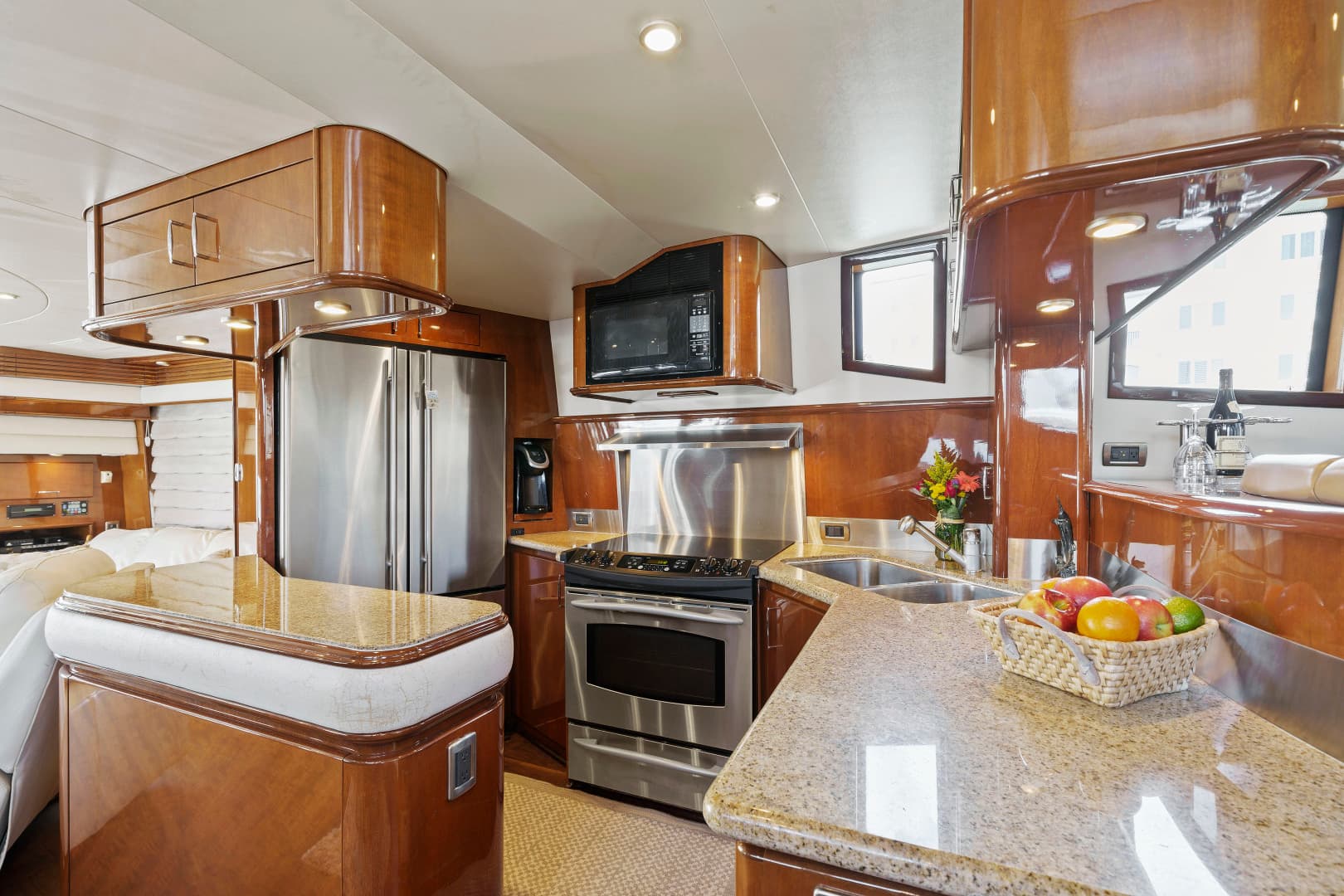 2006 Marquis 65 Pilothouse