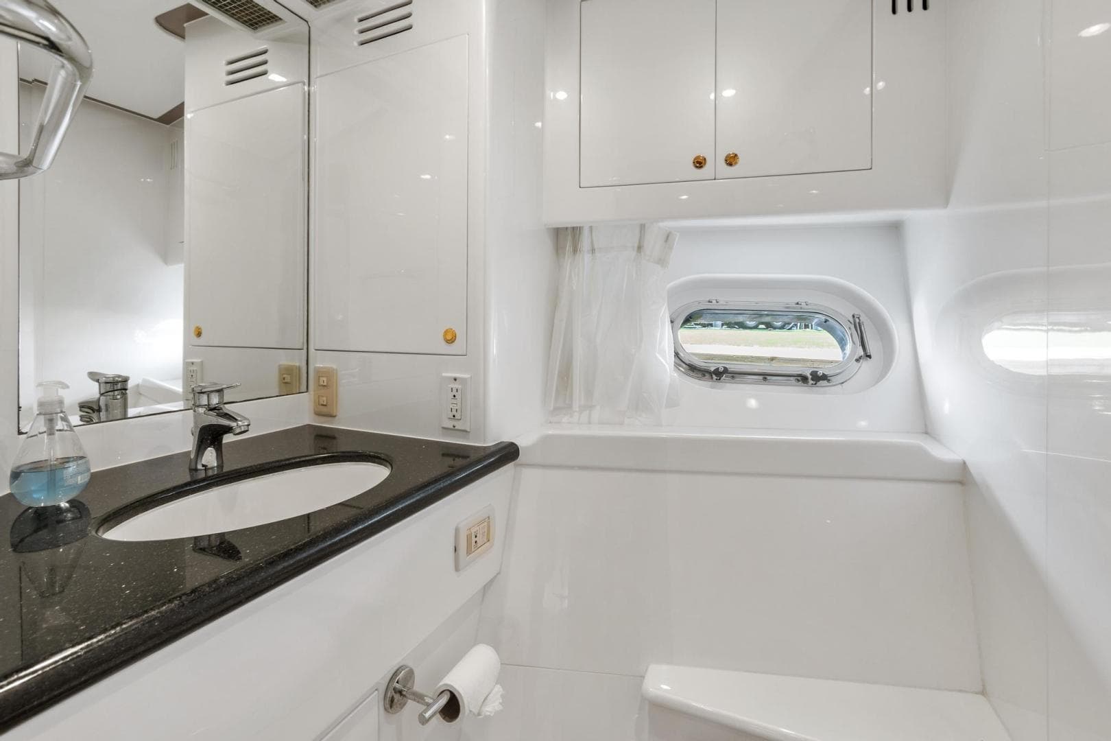 2006 Jefferson Starship Pilothouse