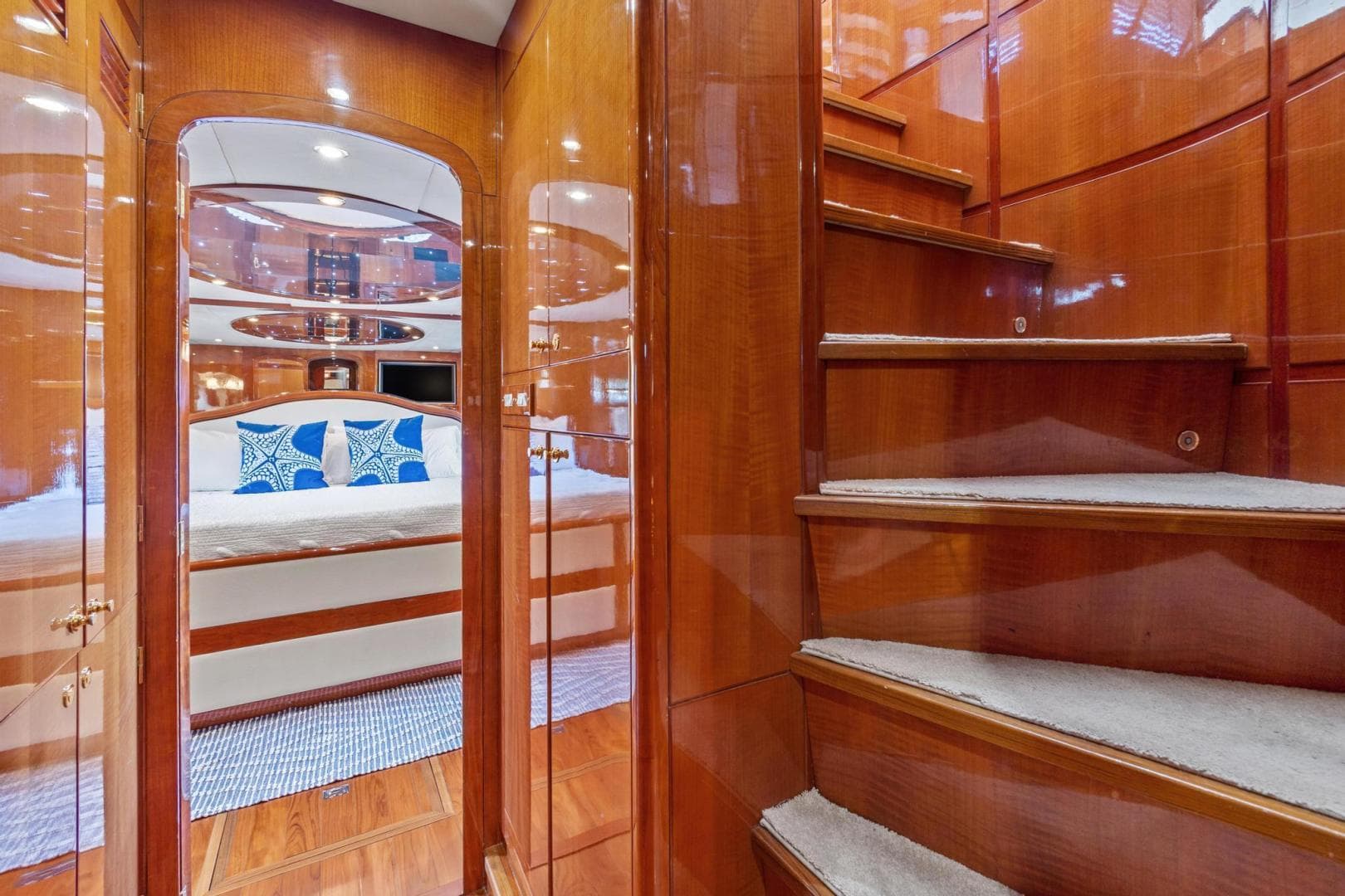 2006 Jefferson Starship Pilothouse