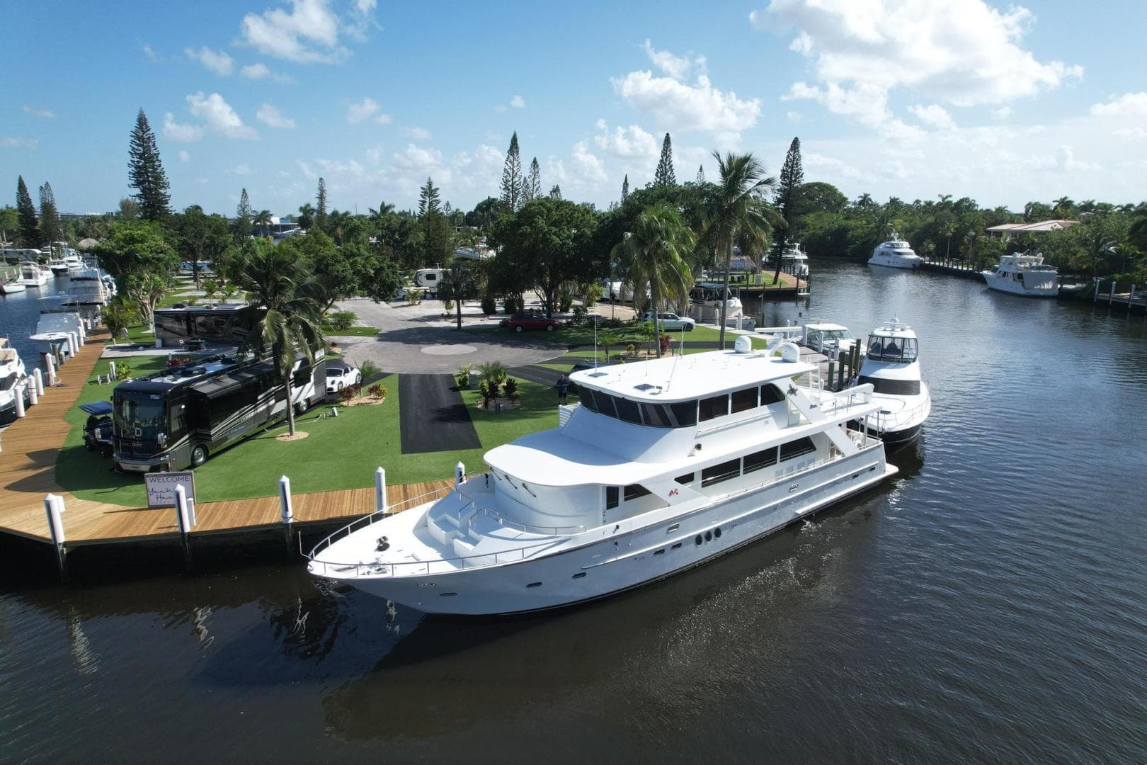 2006 Jefferson Starship Pilothouse