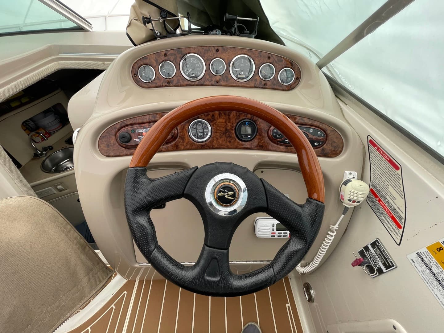 2002 Sea Ray 240 Sundancer