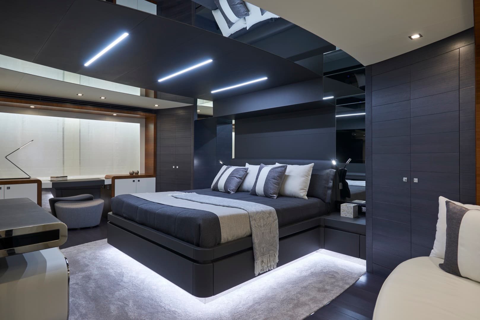 2022 Astondoa 100 Century