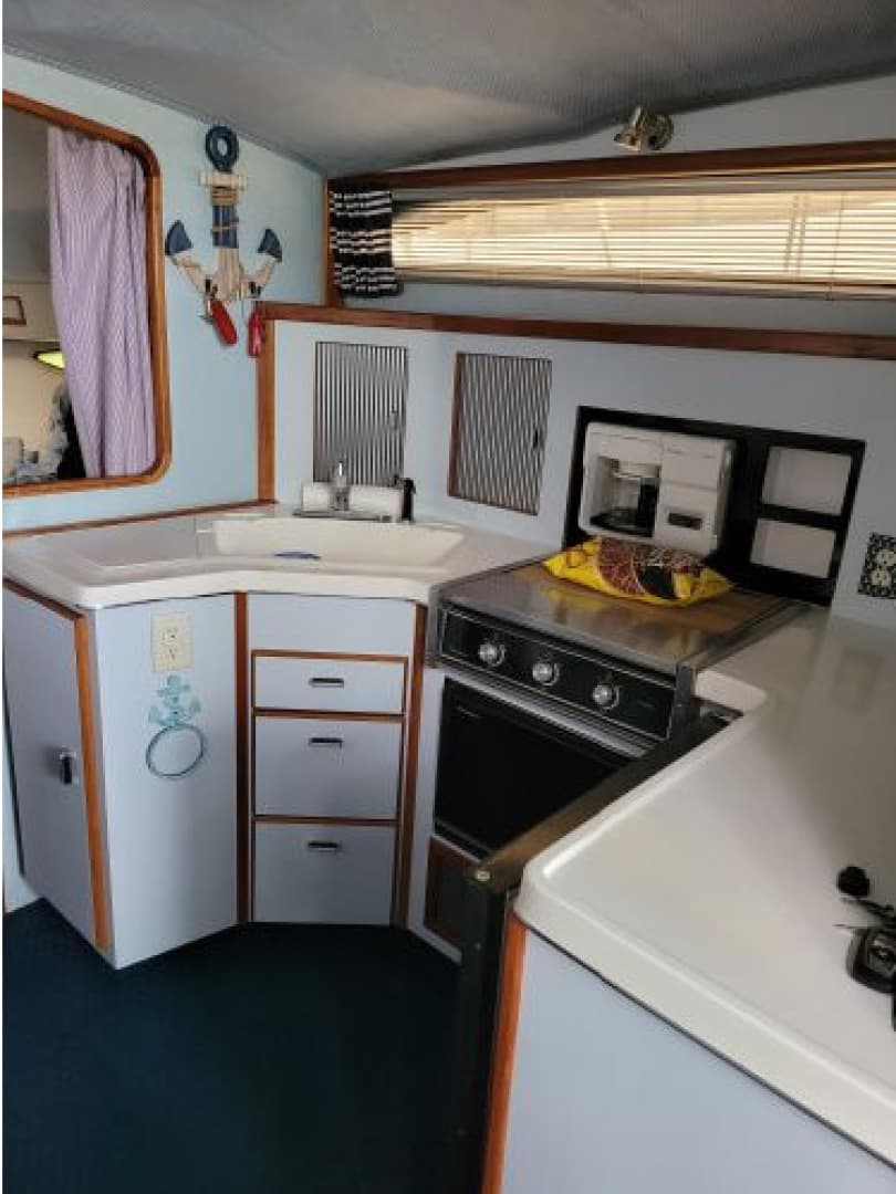 1988 Sea Ray 340 Express Cruiser