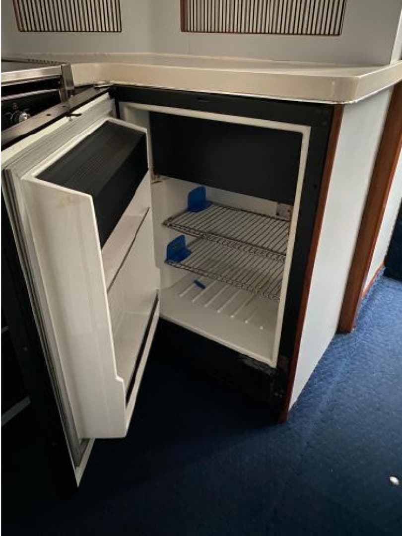 1988 Sea Ray 340 Express Cruiser