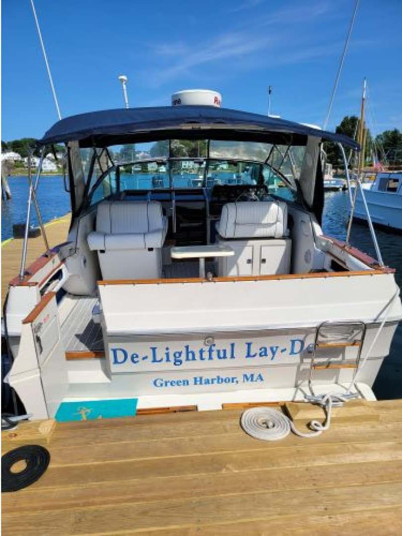 1988 Sea Ray 340 Express Cruiser