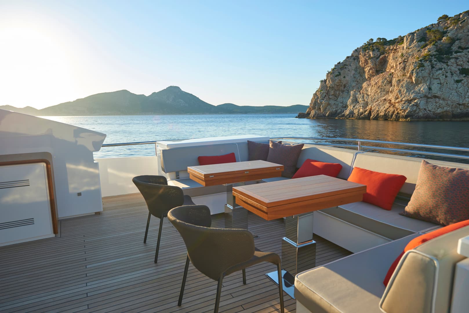 2022 Astondoa 110 Century