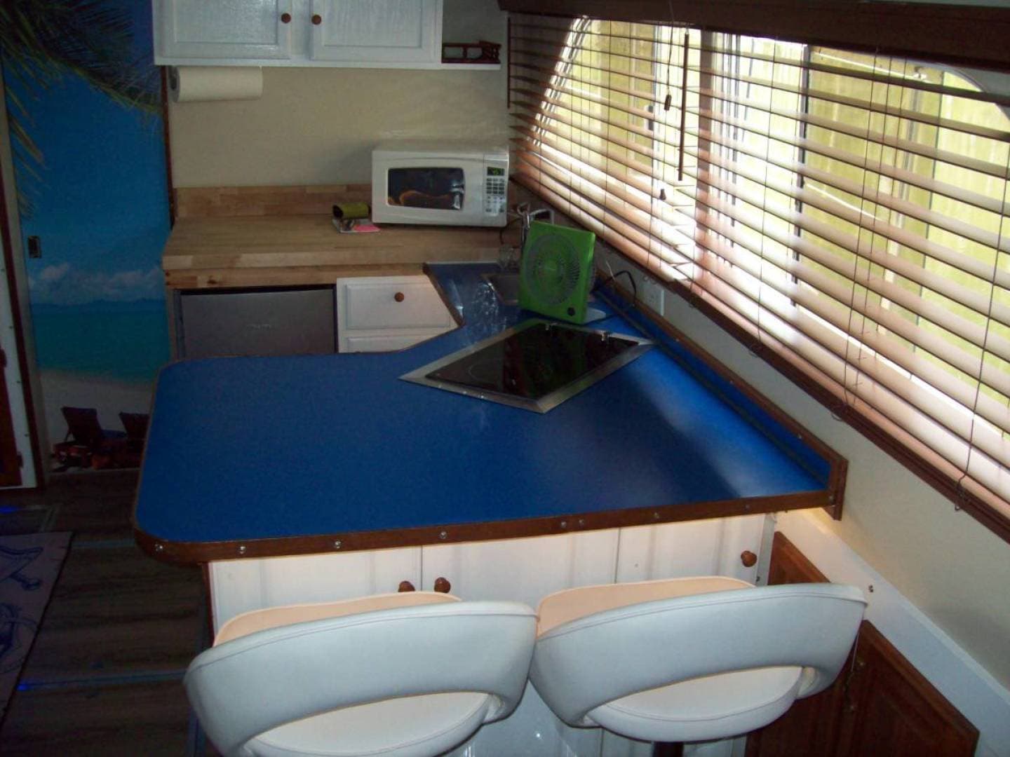 14 Under The Wire 1979 Chris Craft Catalina Galley