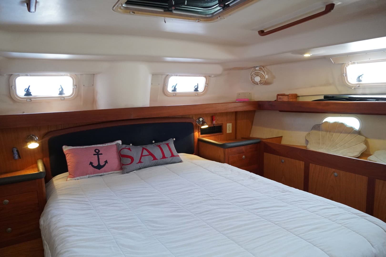 2000 Hunter Passage 420