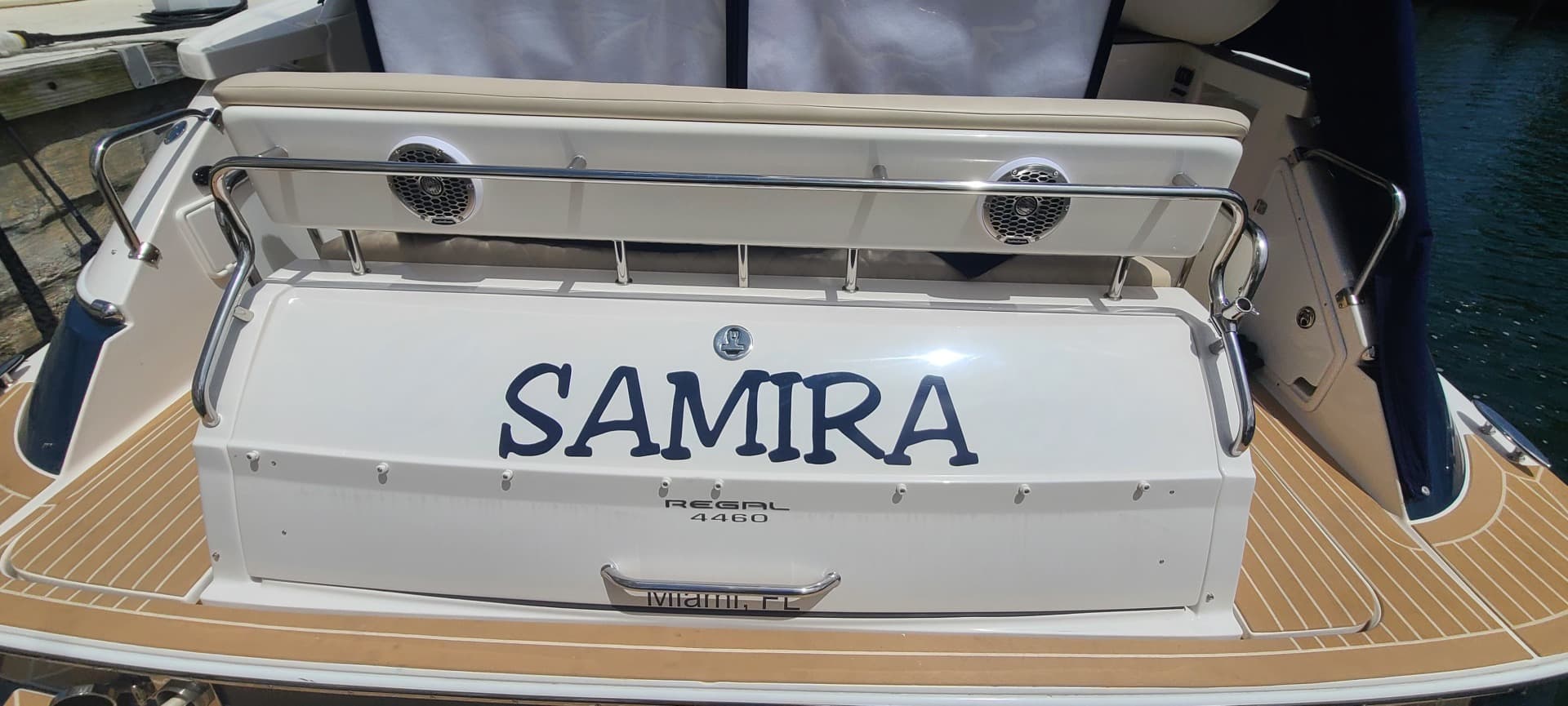 2007 Regal 4460 Commodore