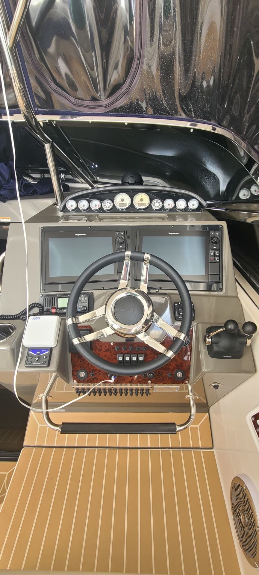 2007 Regal 4460 Commodore