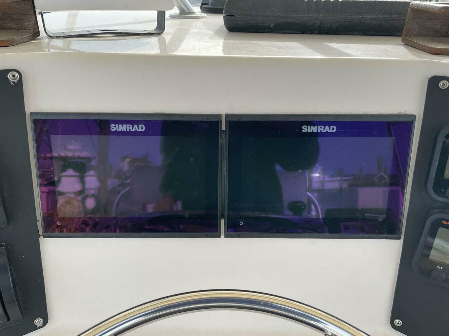 1989 Rybo Runner 31 Center Console