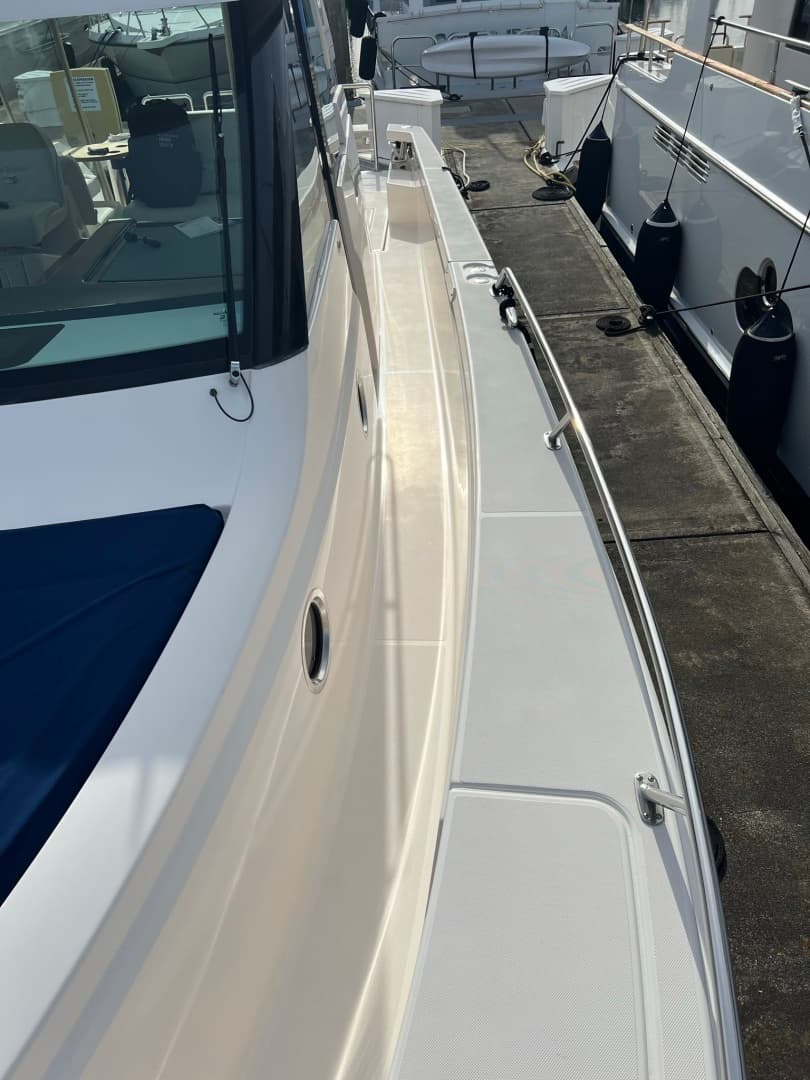 2016 Tiara 44 Express Coupe 