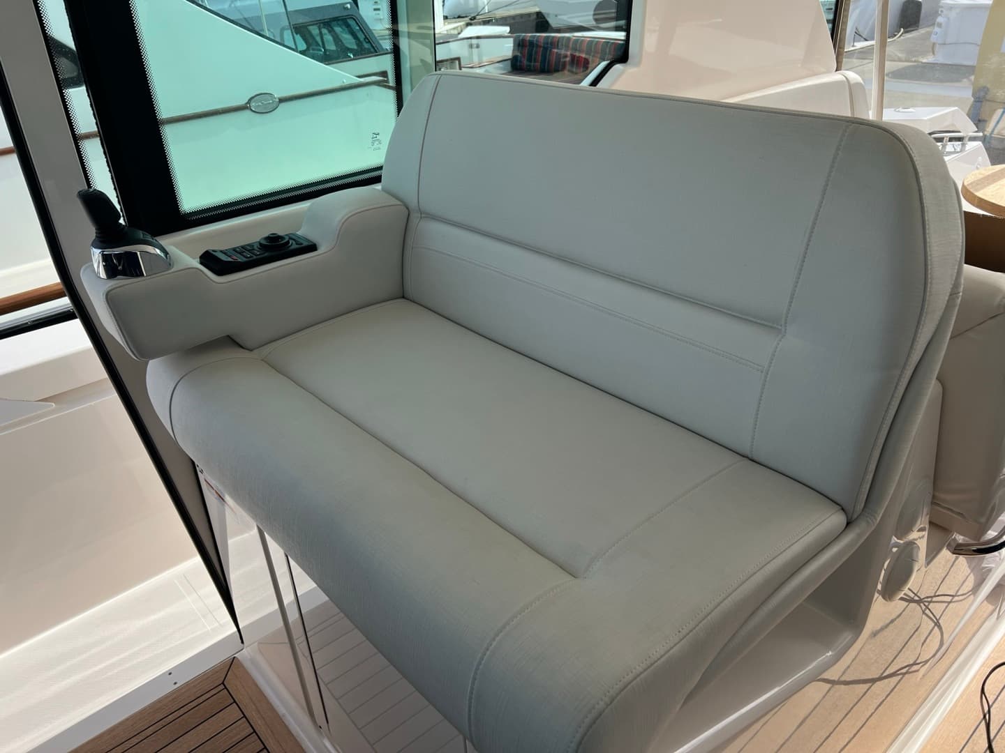 2016 Tiara 44 Express Coupe 