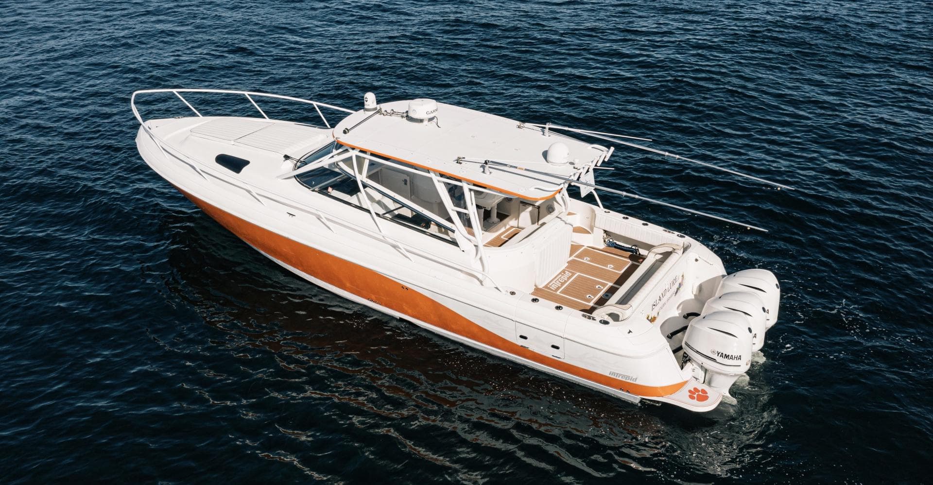 2009 Intrepid 430 Sport Yacht