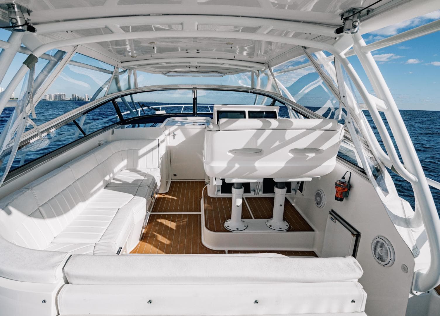 2009 Intrepid 430 Sport Yacht