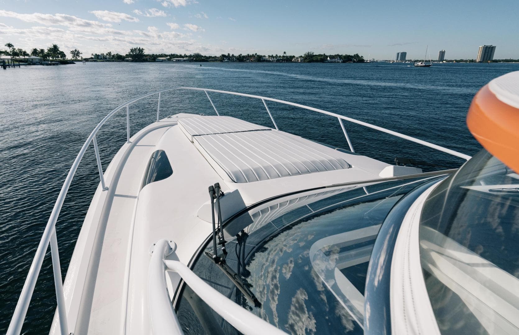 2009 Intrepid 430 Sport Yacht