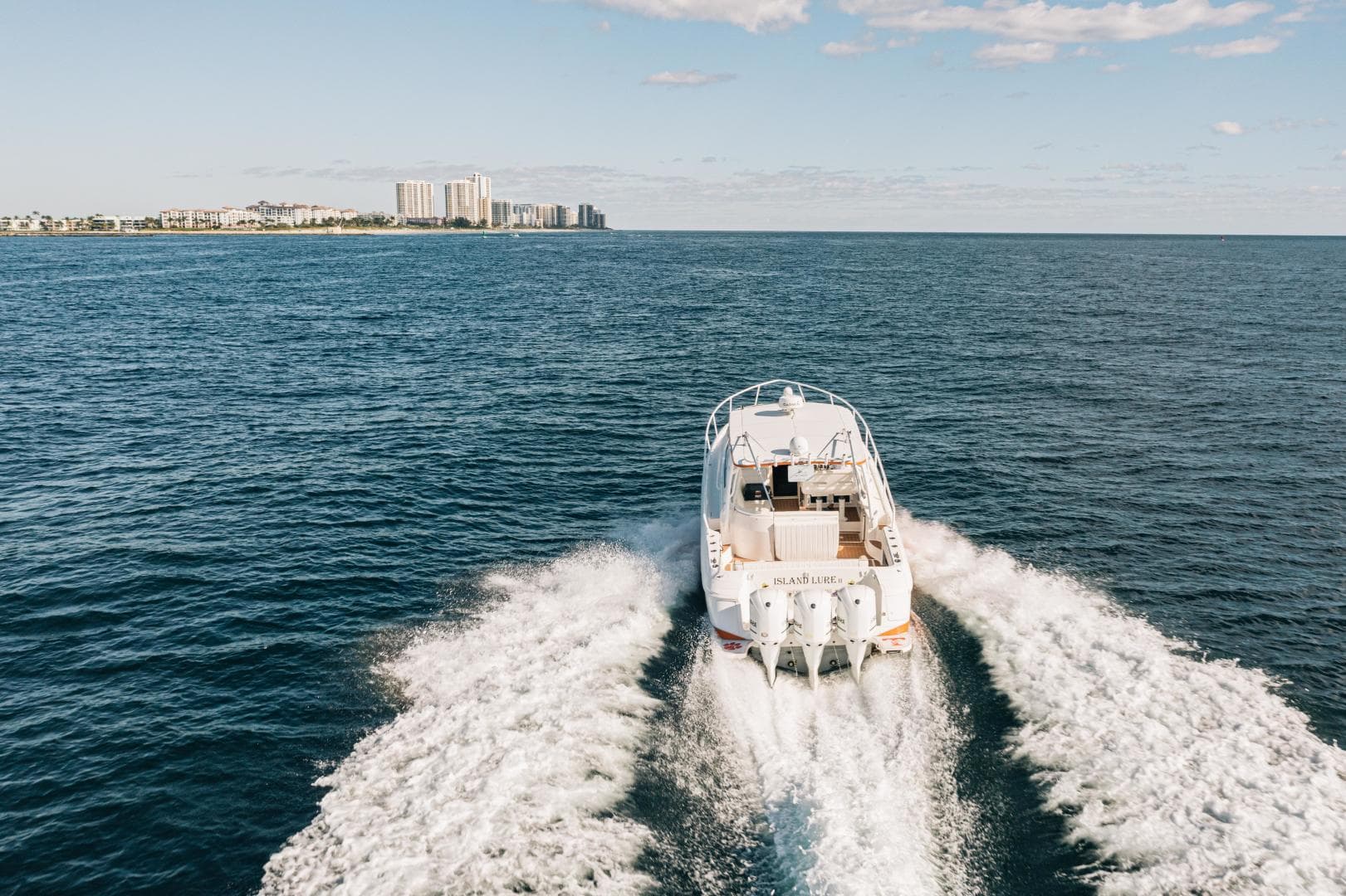 2009 Intrepid 430 Sport Yacht