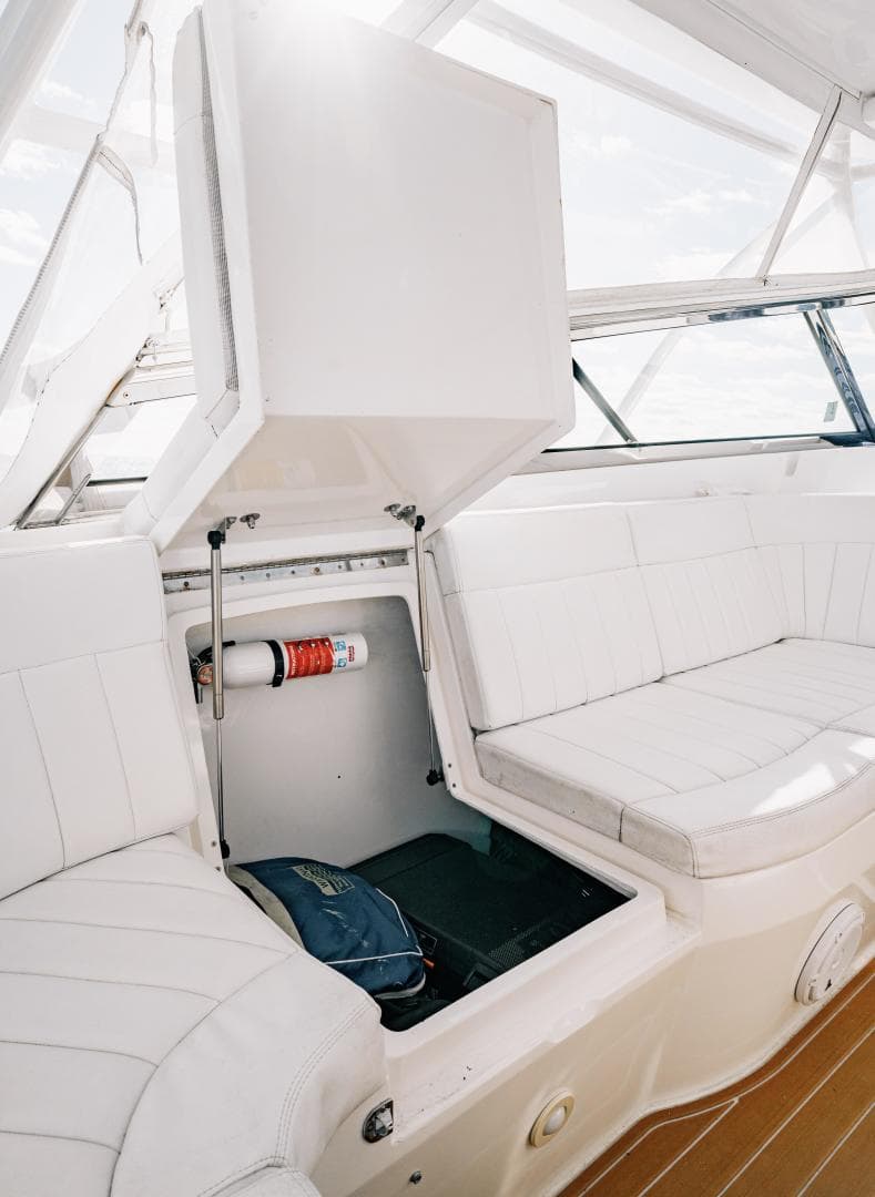 2009 Intrepid 430 Sport Yacht