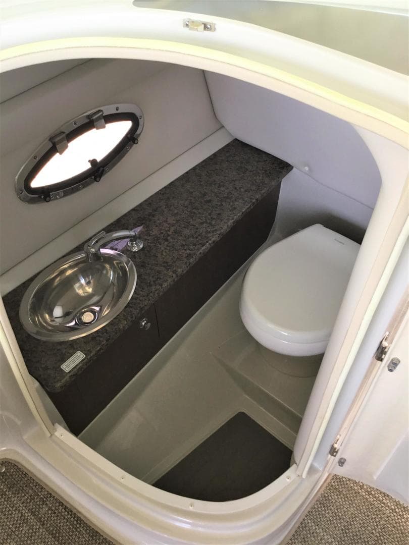 2019 Crownline E275XS