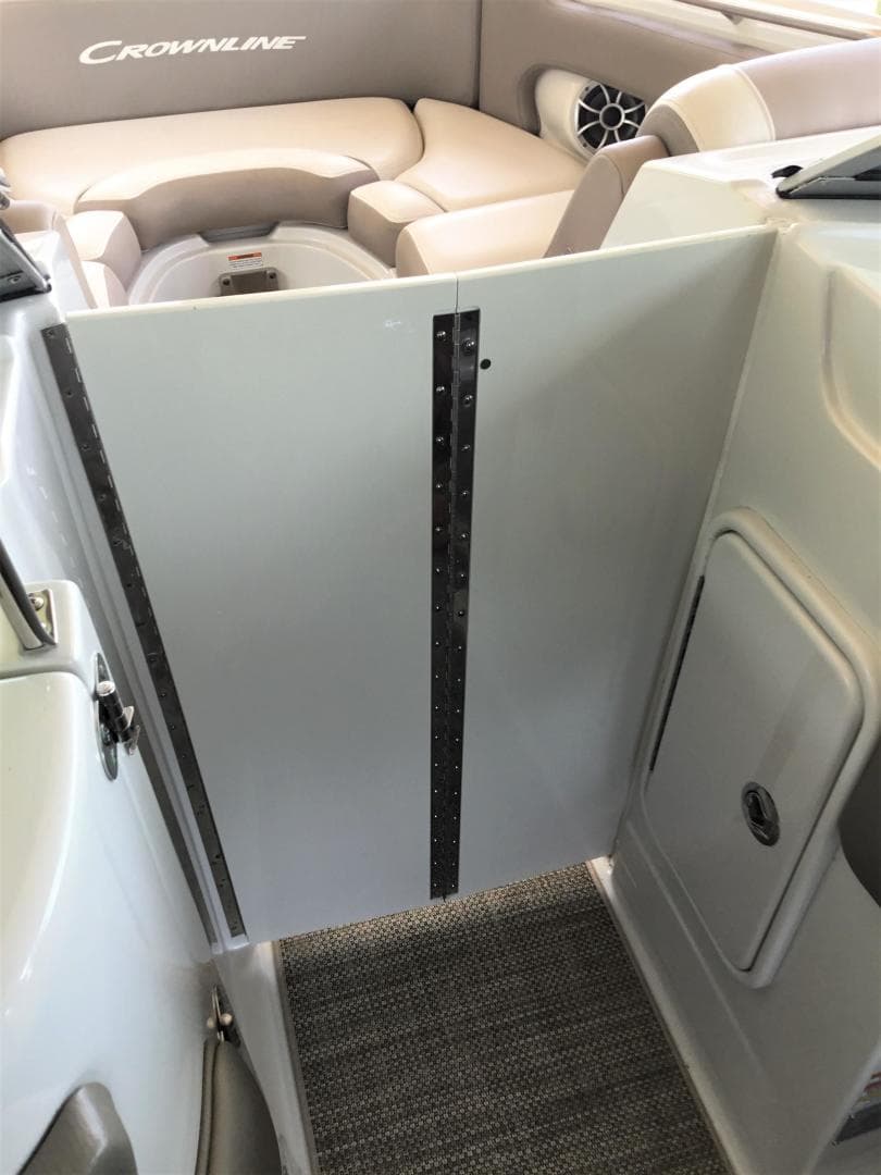 2019 Crownline E275XS