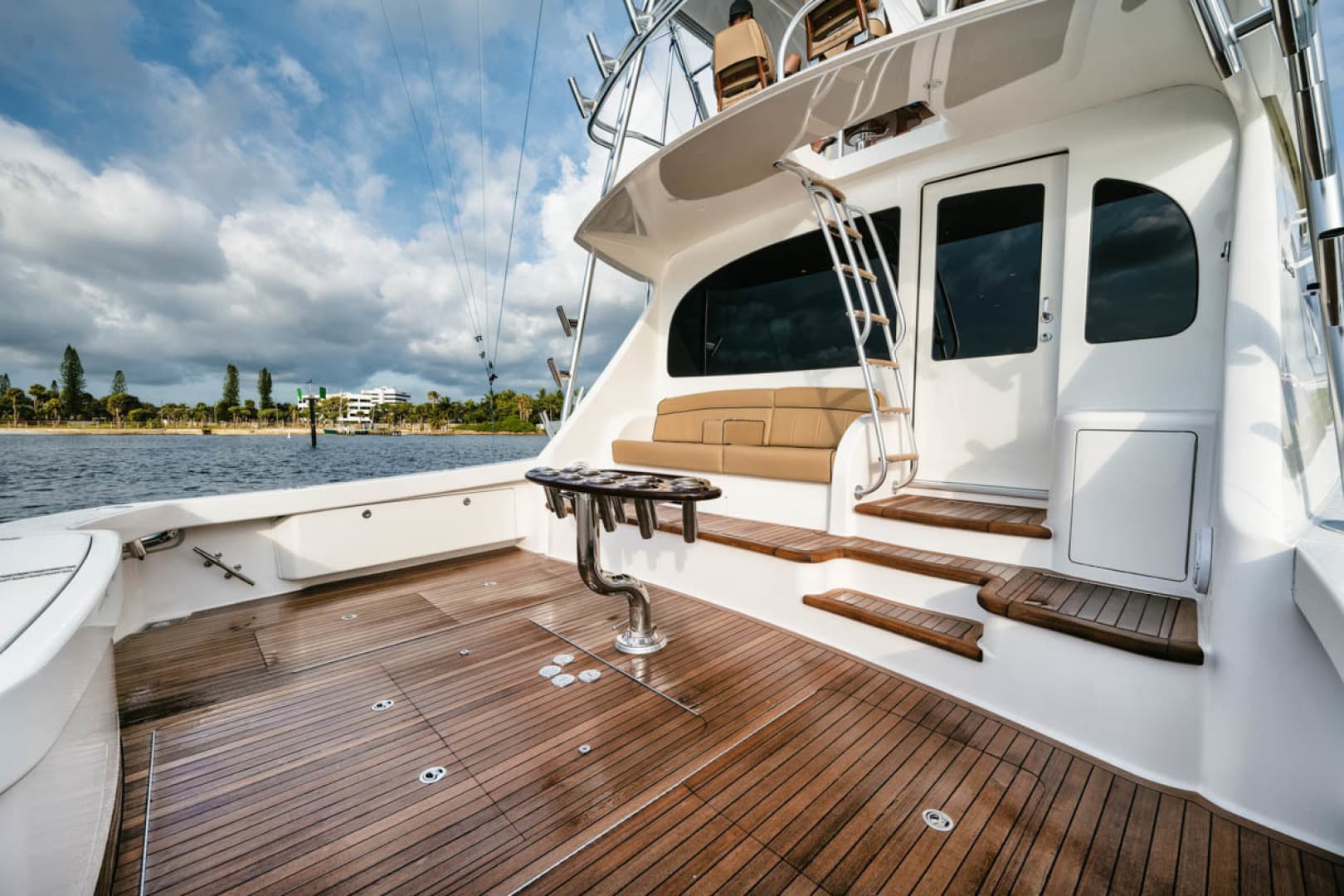 2016 Viking 62 Convertible