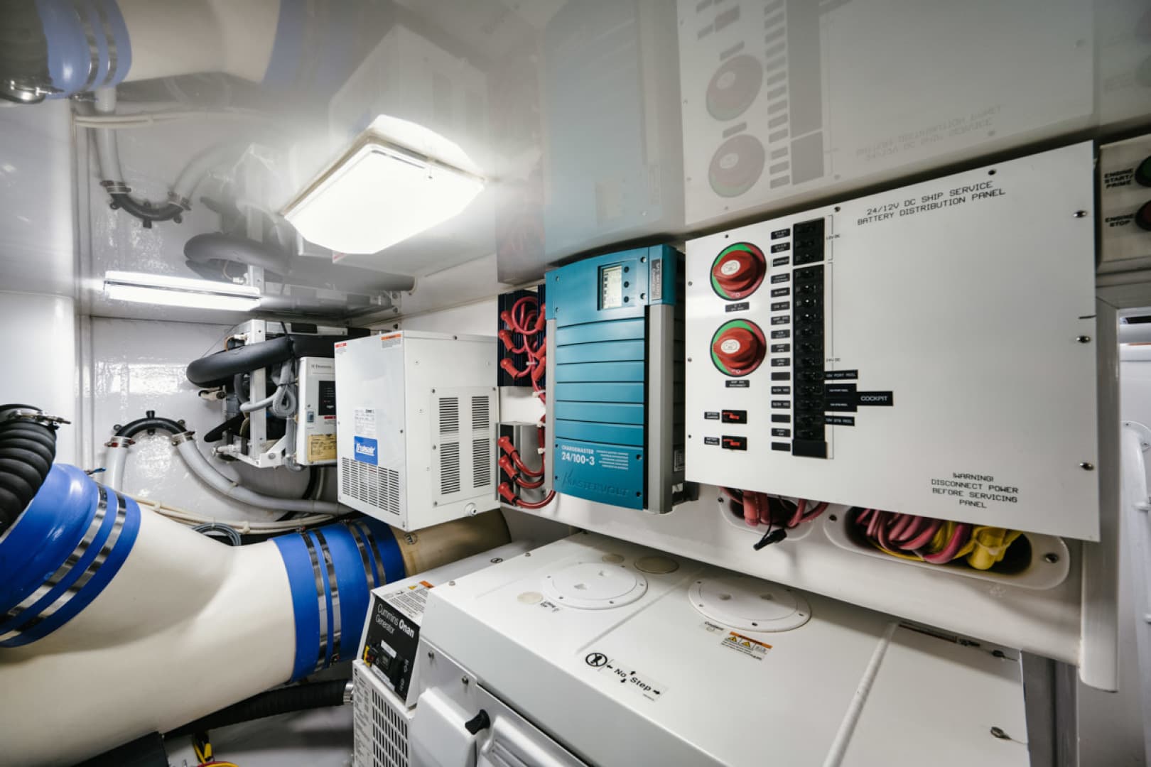 2016 Viking 62 Convertible