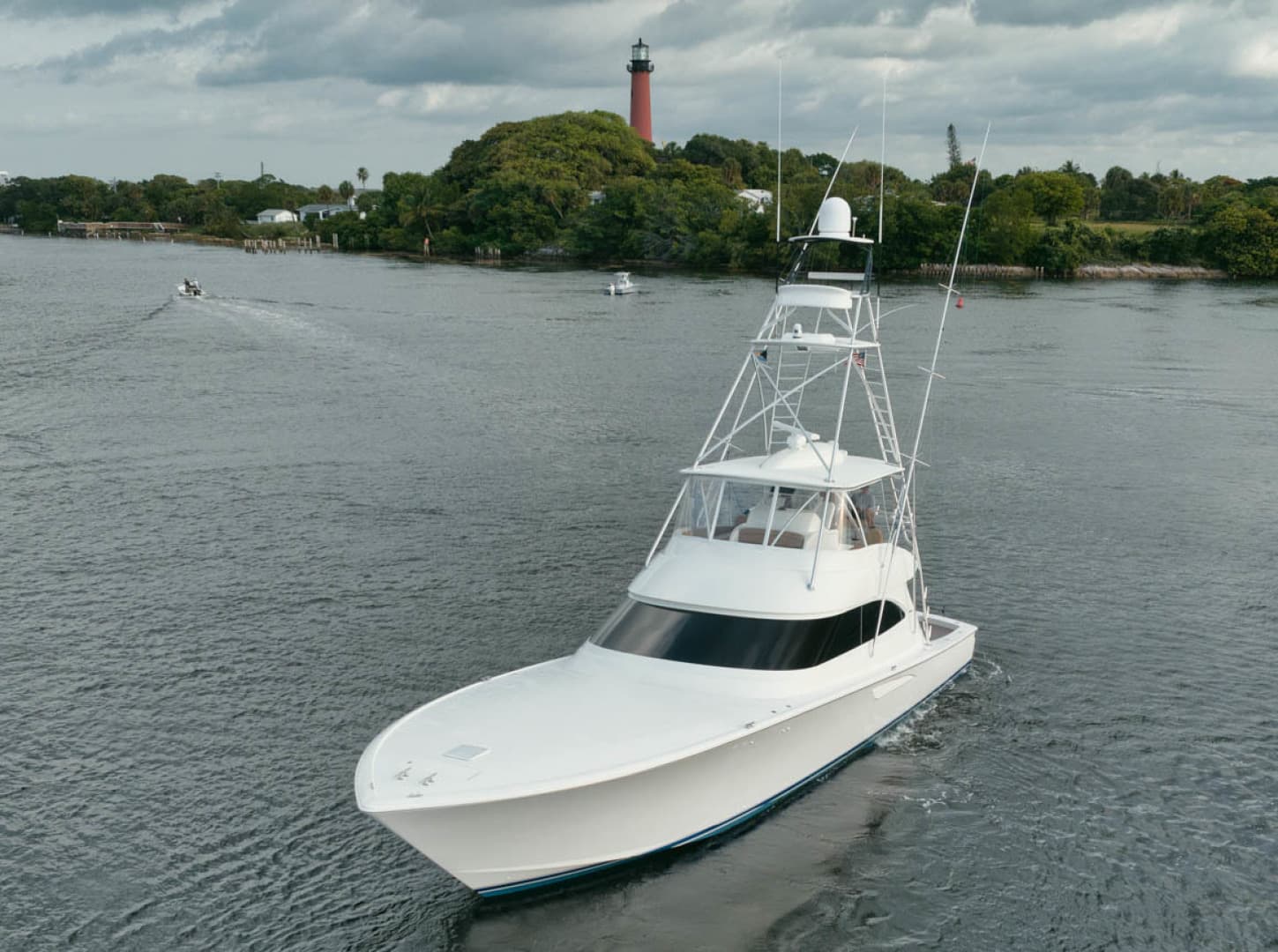 2016 Viking 62 Convertible