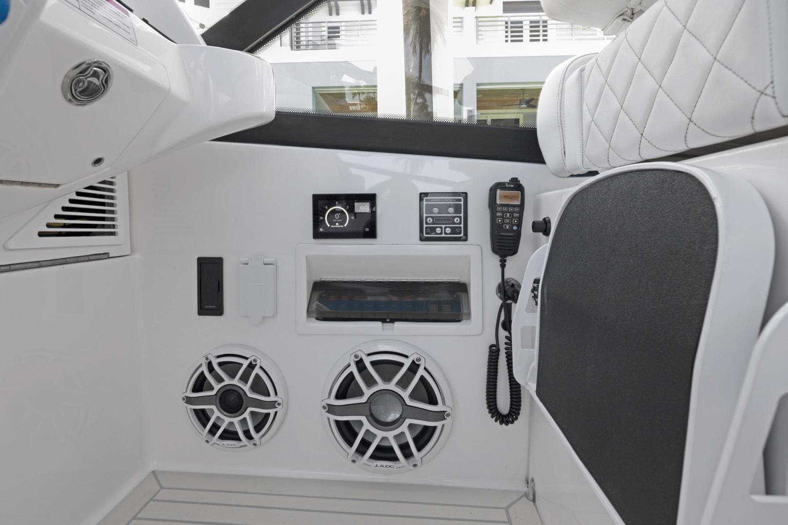 2020 Intrepid 477 Evolution