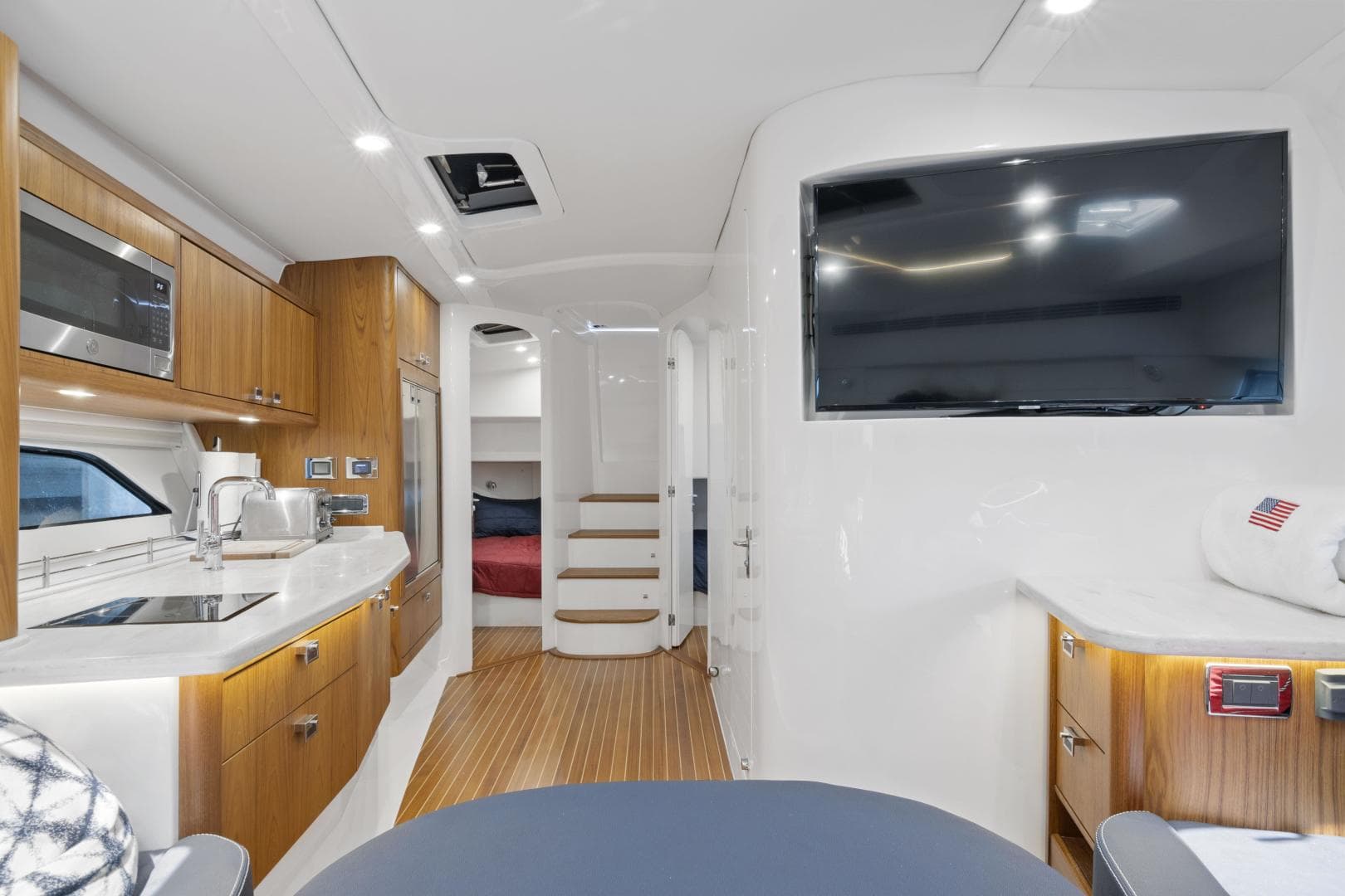 2020 Intrepid 477 Evolution