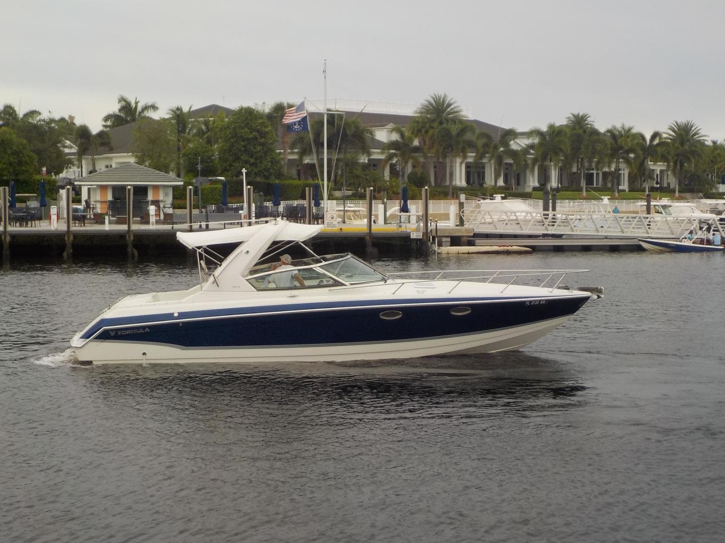 2006 Formula 33 - C's The Day - Exterior Profile