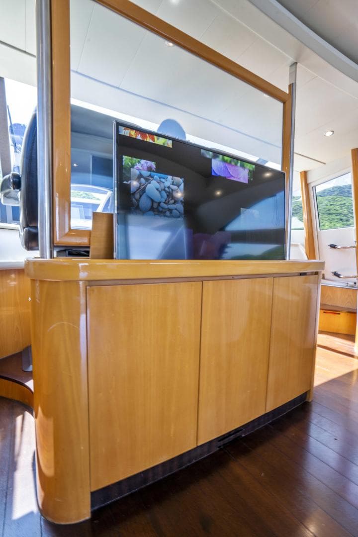 2005 Pershing 76 Motor Yacht - Denise - Salon