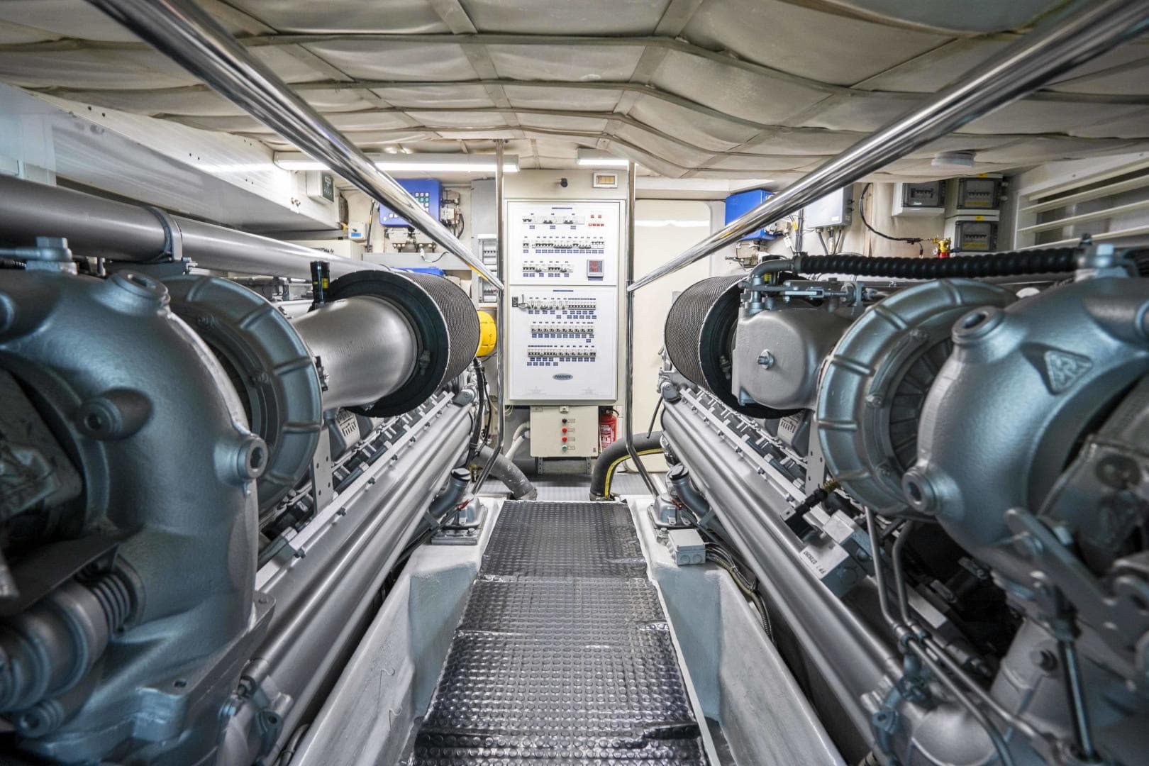 2005 Pershing 76 Motor Yacht - Denise - Engine Room