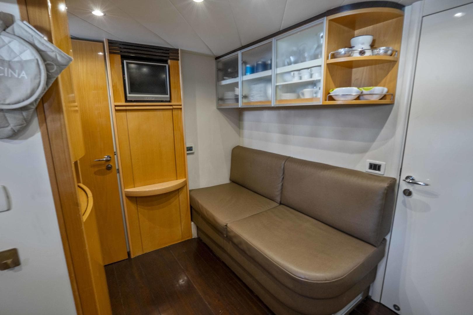 2005 Pershing 76 Motor Yacht - Denise - Crew Quarters