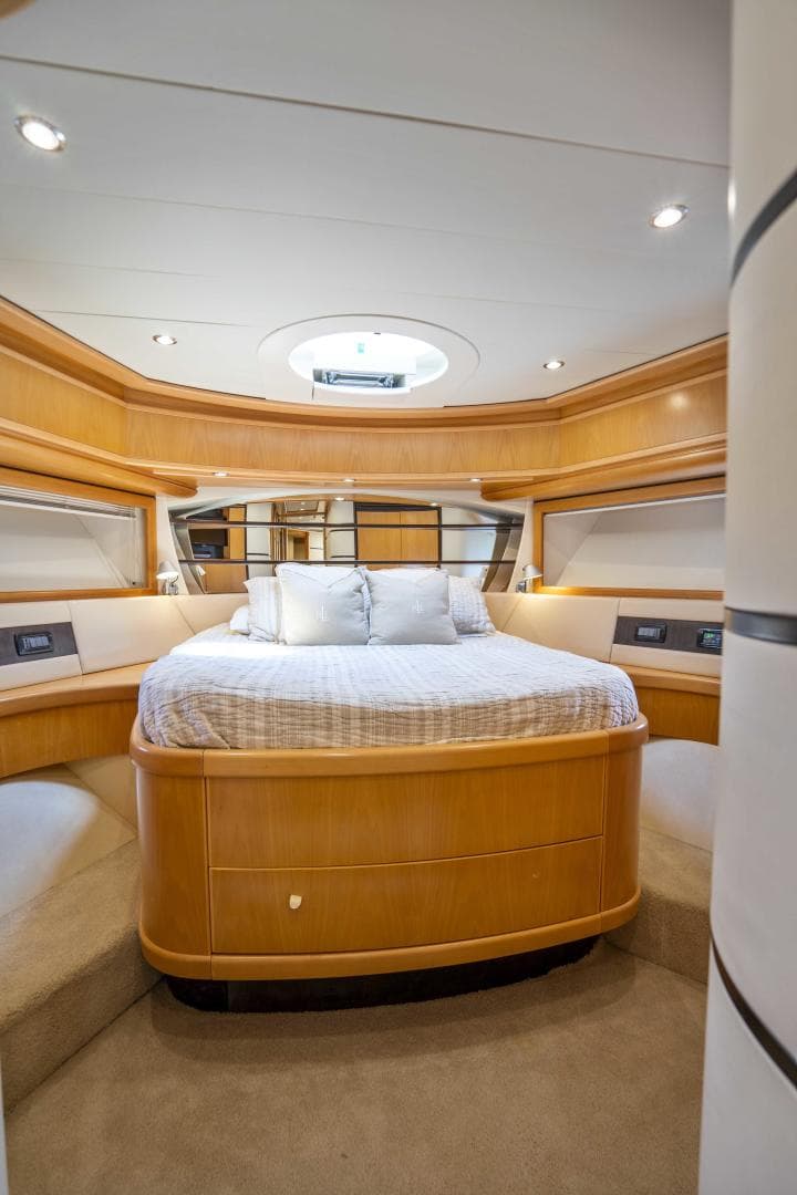 2005 Pershing 76 Motor Yacht - Denise - Forward VIP Stateroom