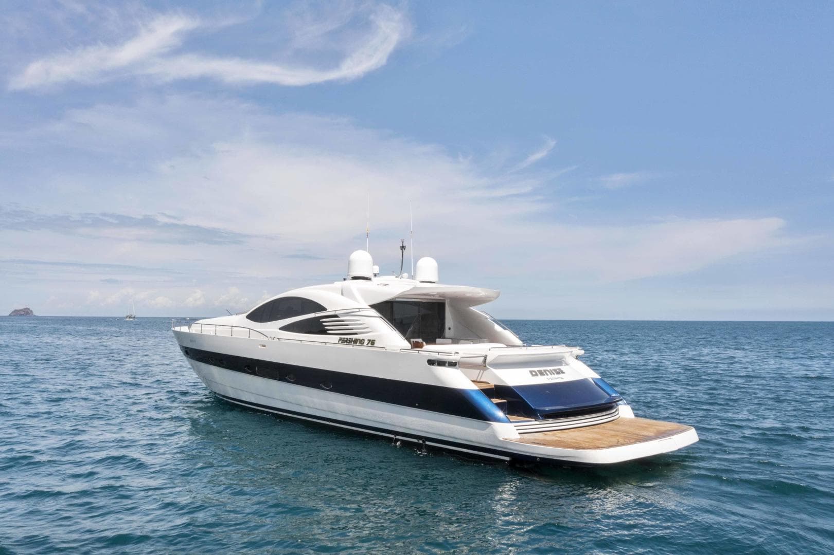 2005 Pershing 76 Motor Yacht - Denise 