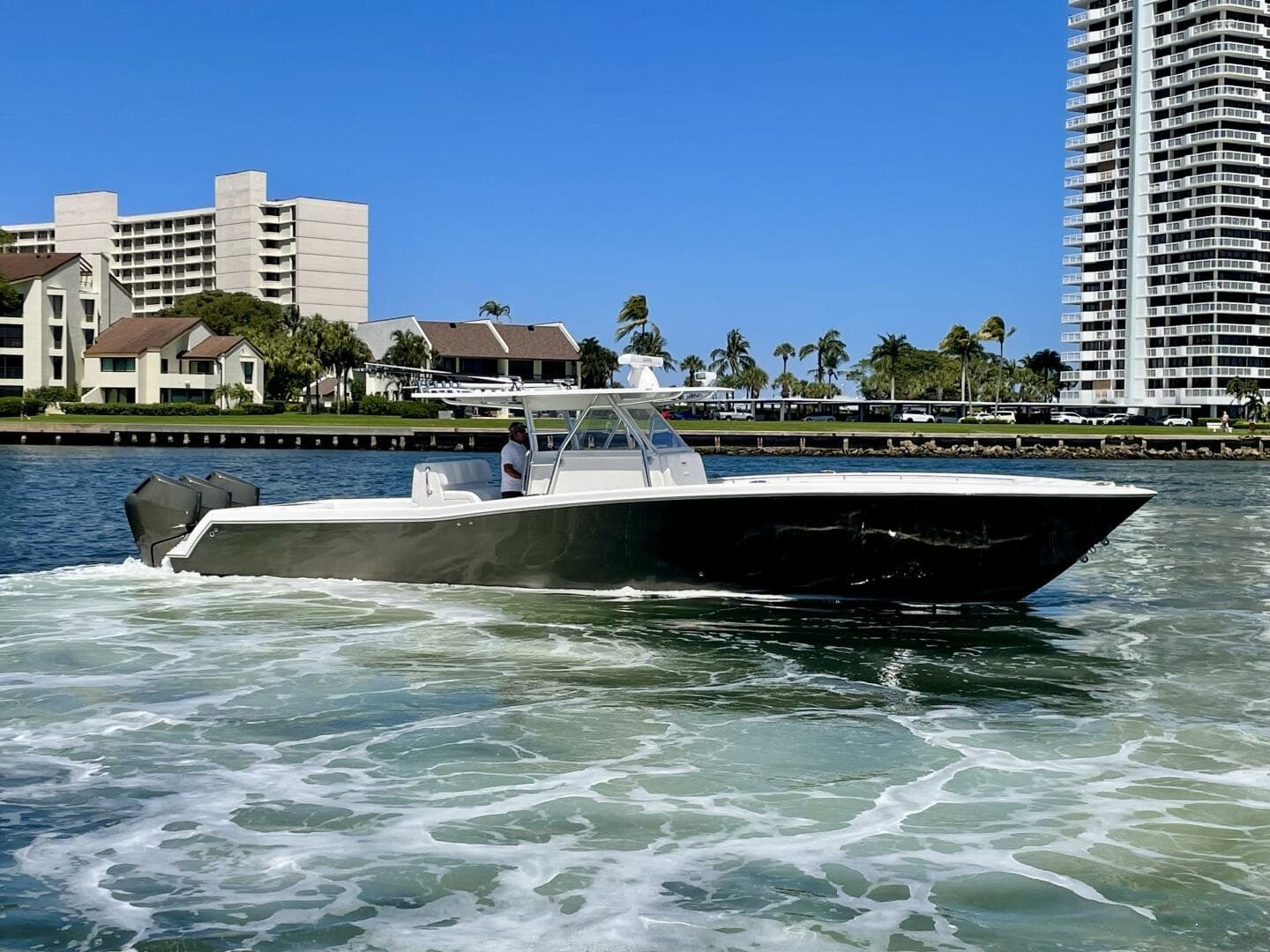 2014 Invincible Open Fisherman