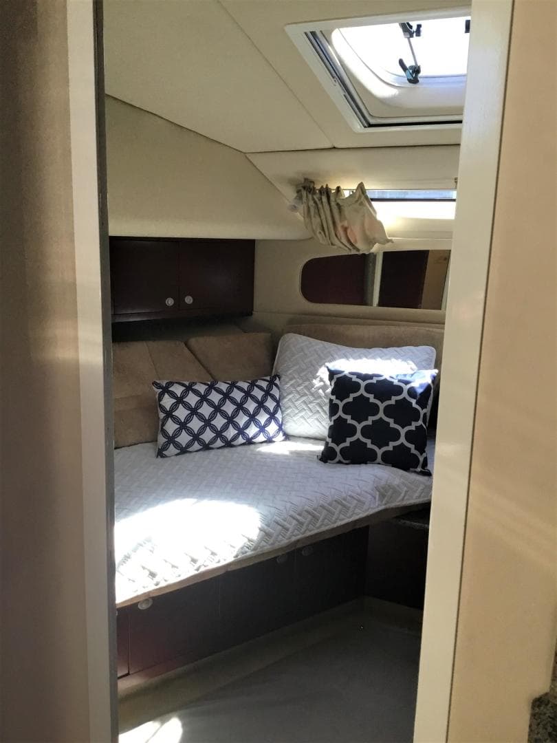 2005 Sea Ray 40 Motor Yacht