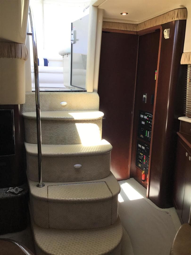 2005 Sea Ray 40 Motor Yacht