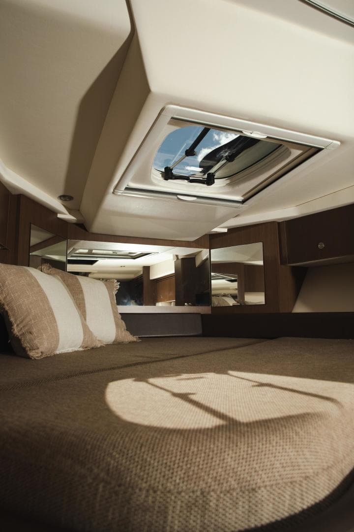 2019 Sea Ray Sundancer Coupe