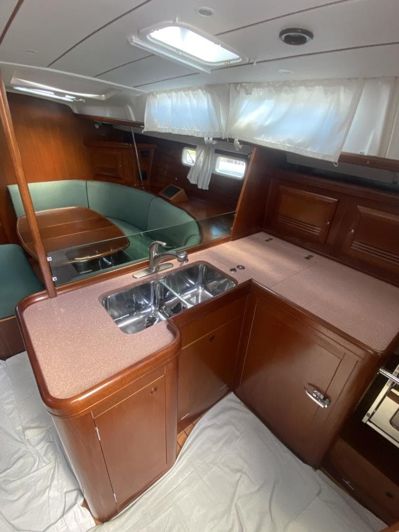 2004 Beneteau 473