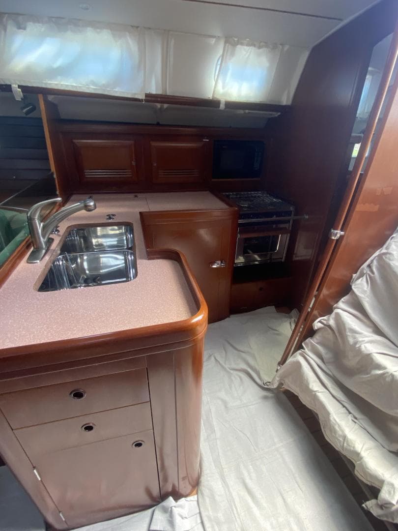 2004 Beneteau 473