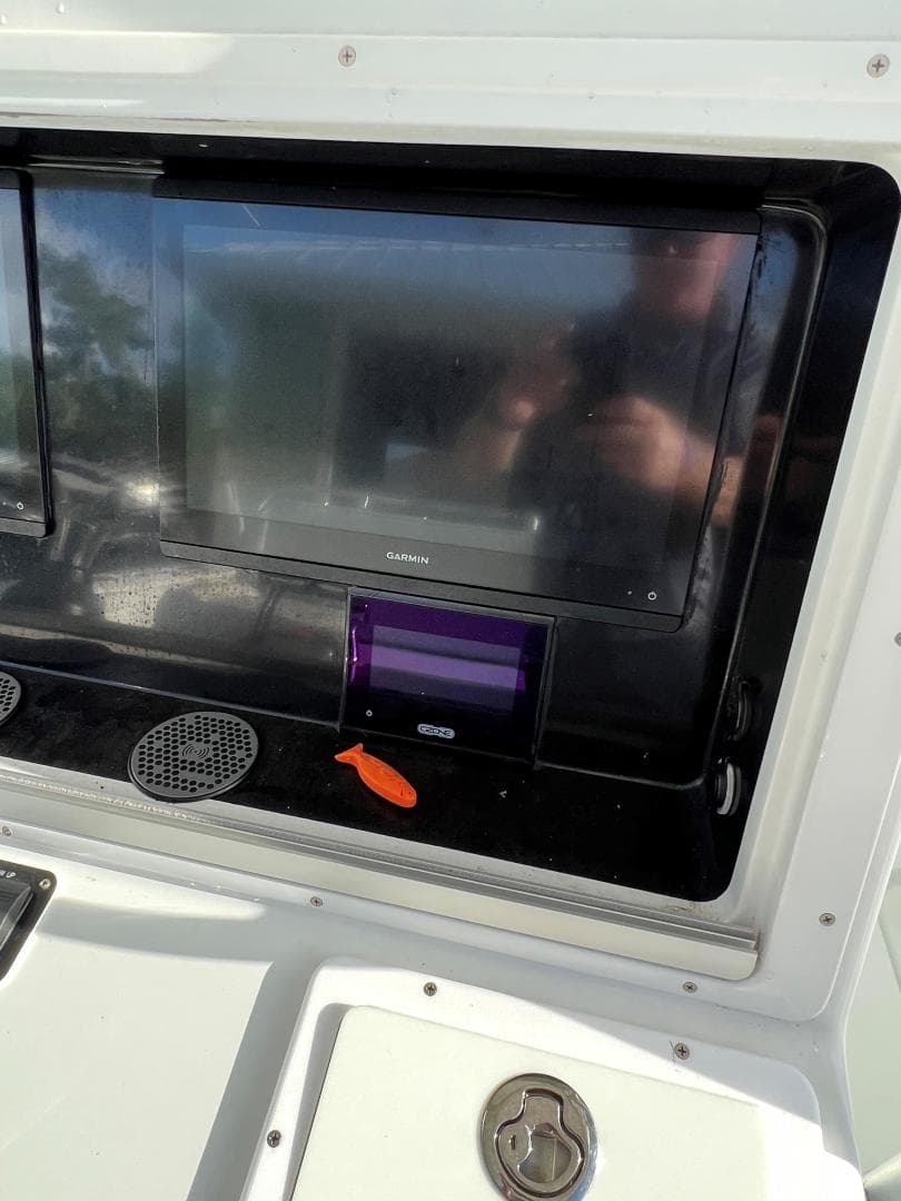 2016 Yellowfin Center Console