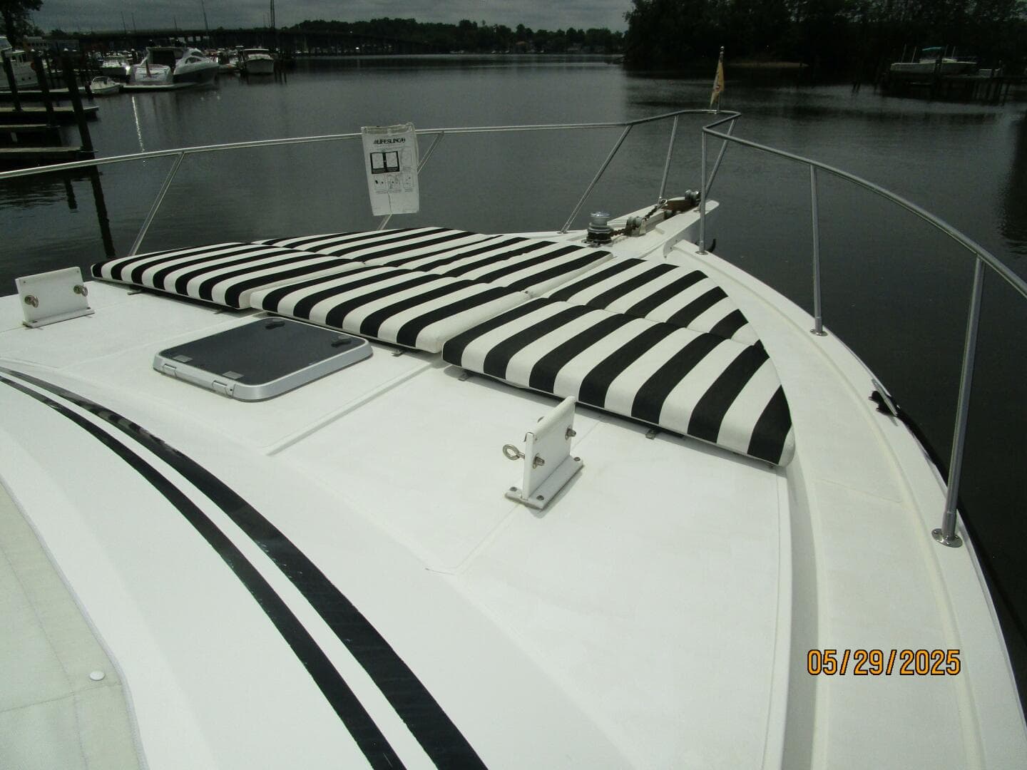 58' West Bay foredeck2