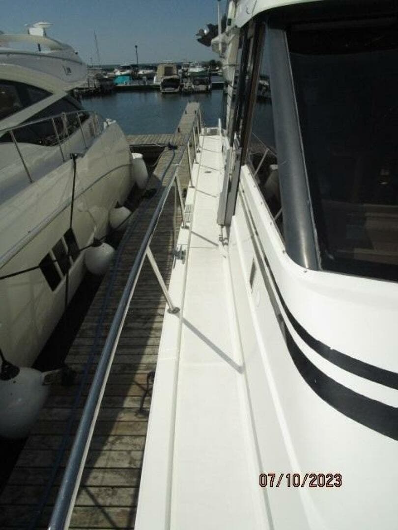 58' West Bay starboard side deck1