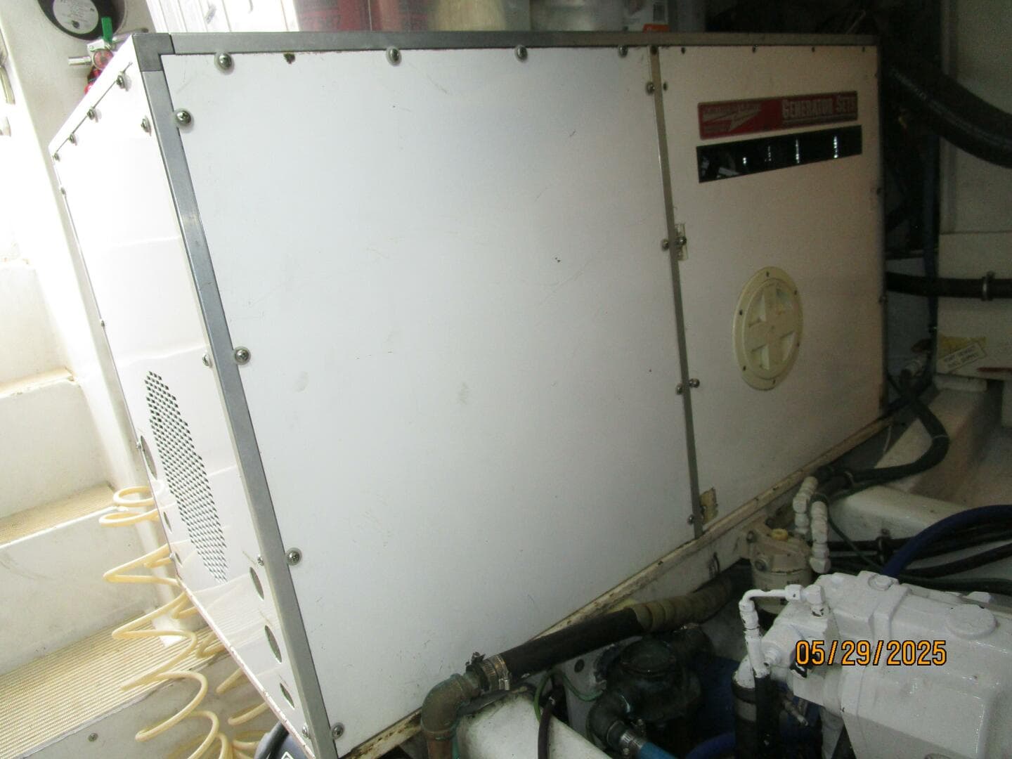 58' West Bay generator soundbox 
