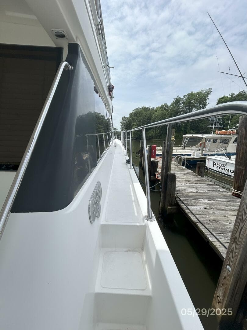 58' West Bay starboard side deck2
