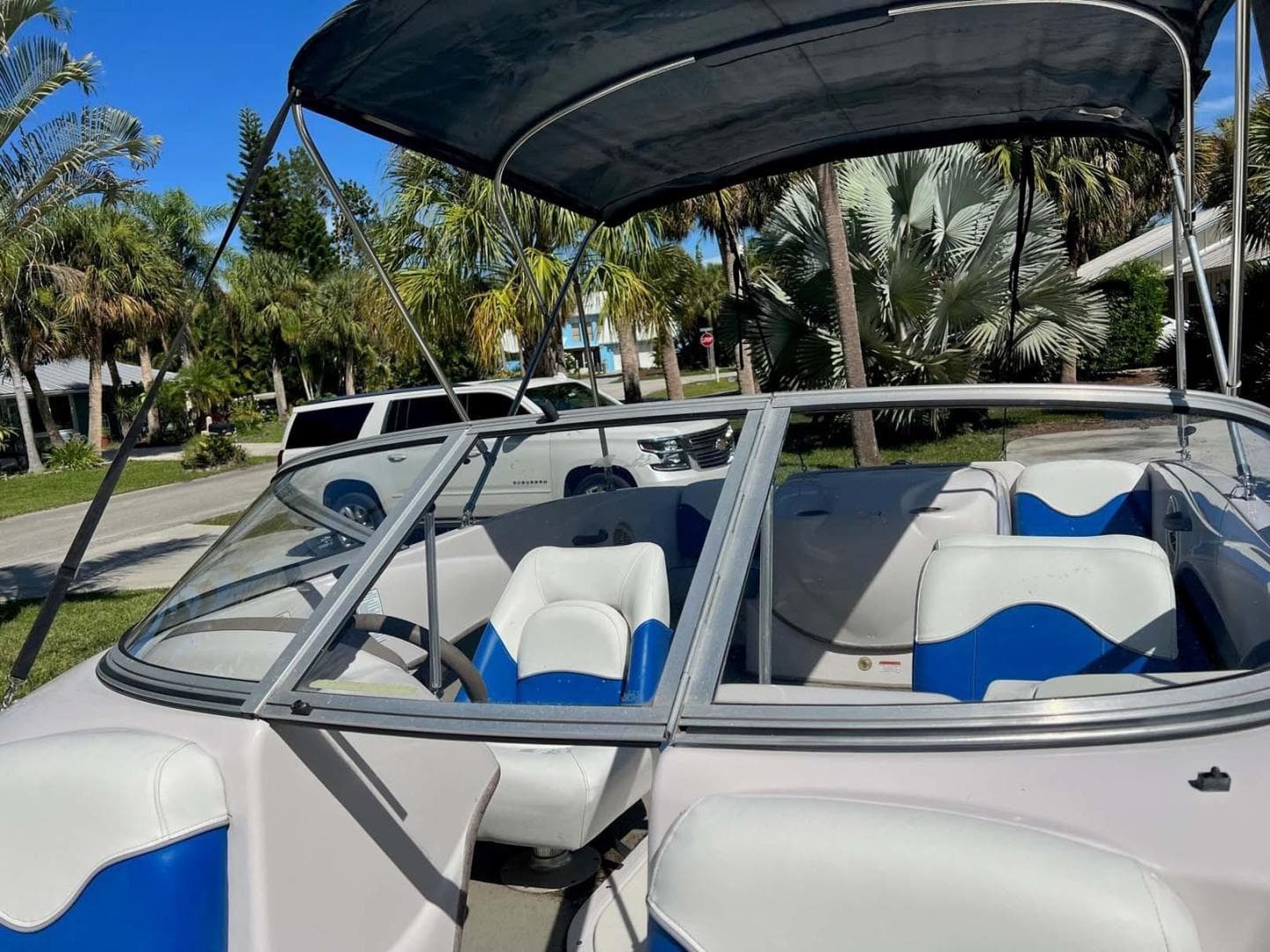 2005 Tahoe T18 Ski Boat