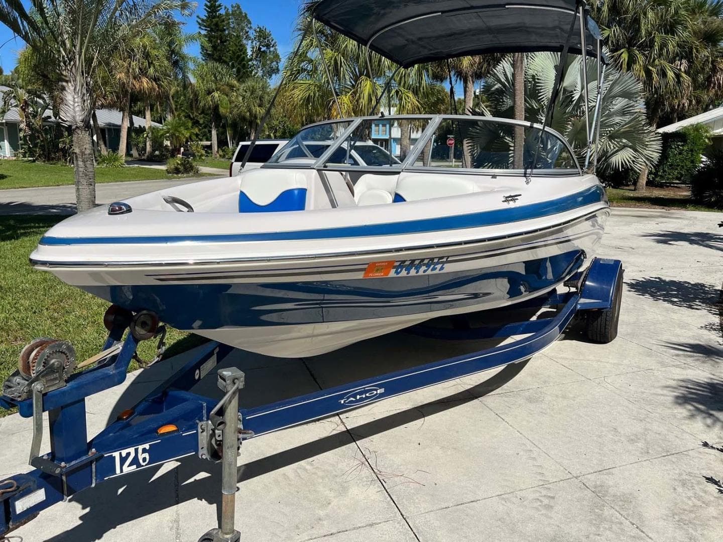 2005 Tahoe T18 Ski Boat